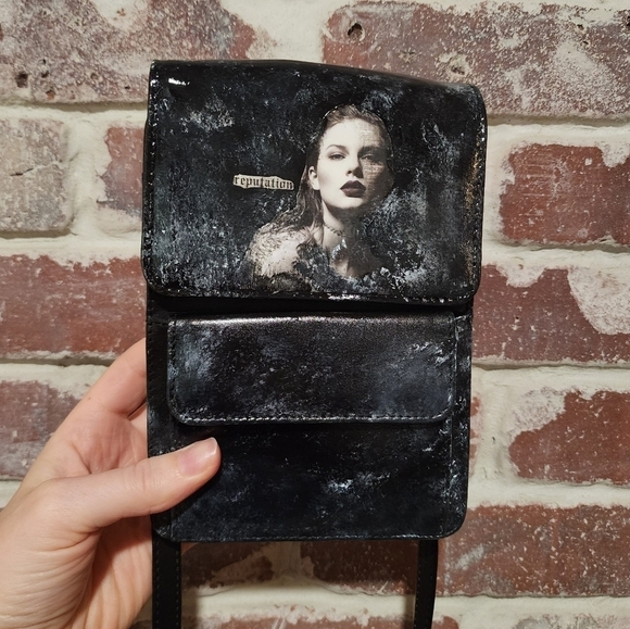 Taylor Swift Reputation Inspired Crossbody Bag - Picture 12 of 12